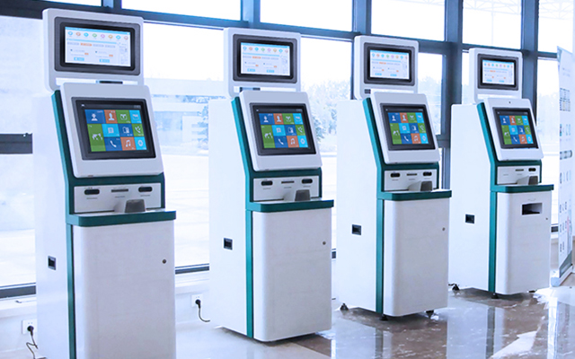 工控一體機在醫(yī)療自助終端中起著什么作用?