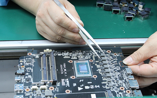 【工控科普】一片主板可以有多少路CPU？