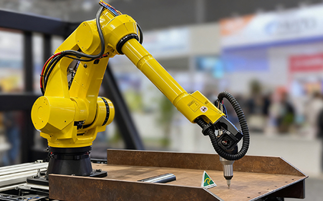 D2000飛騰瘦客戶機，為工業(yè)發(fā)展提供便捷、高效的核心硬件